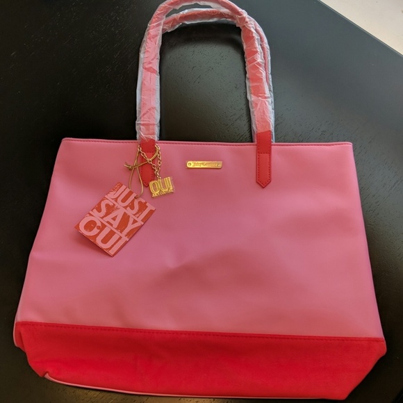 Juicy Couture Handbags - Juicy Couture tote bag
